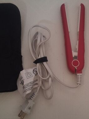 Kiss Red Mini Hair Straightener Flat Iron